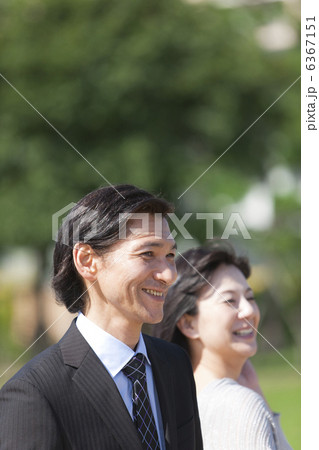 笑顔の夫婦 笑顔の夫婦 6367151