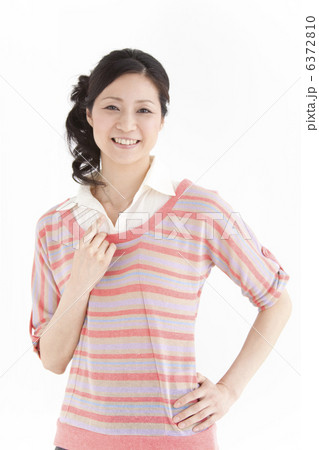 笑顔の女性 6372810