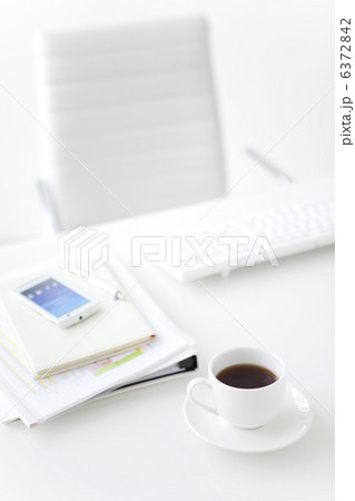 デスクに置かれた小物 6372842