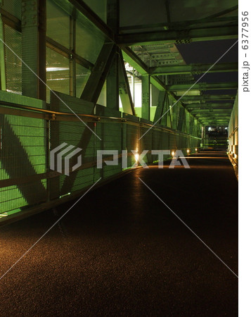 結城駅の連絡通路 6377956