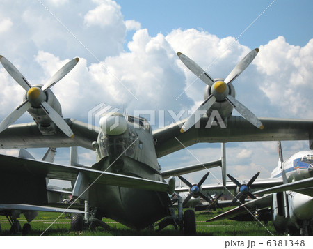 Moscow, Monino, Russia, the plane of war an a parking Moscow, Monino, Russia, the plane of war an a parking 6381348