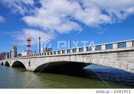 万代橋と信濃川 万代橋と信濃川 6381953