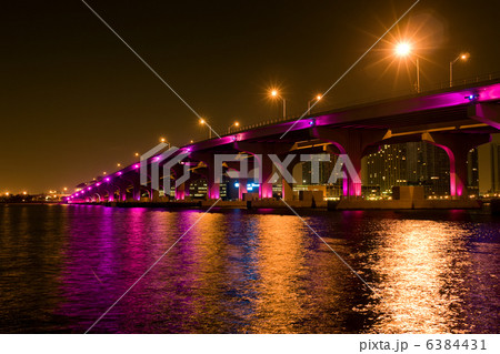 Bridge in Miami 6384431