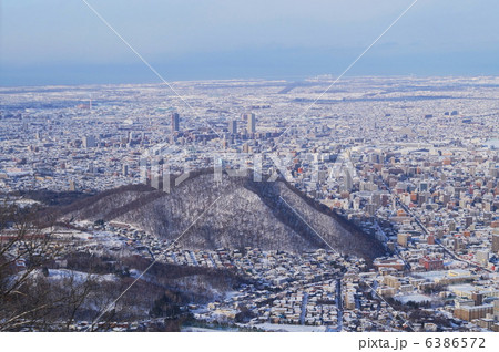 藻岩山山頂から見た札幌市街 6386572