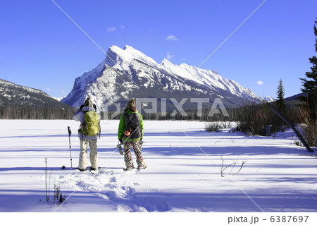 スノーシューイング 6387697