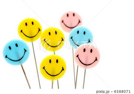 スマイル　マーク　赤青黄 6388071