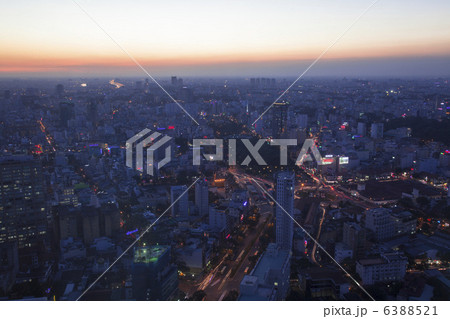 ホーチミン市のサイゴンスカイデッキより夜景 ホーチミン市のサイゴンスカイデッキより夜景 6388521