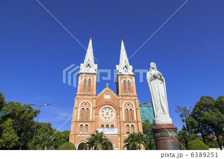 ホーチミン市のサイゴン大教会 6389251