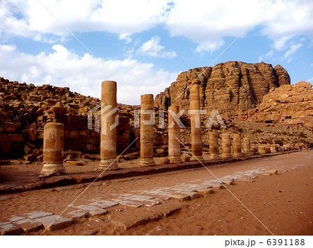 ペトラ　ローマ遺跡 6391188
