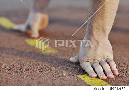 young athlete on start young athlete on start 6408972