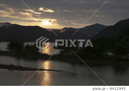 秋元湖の朝 秋元湖の朝 6412945