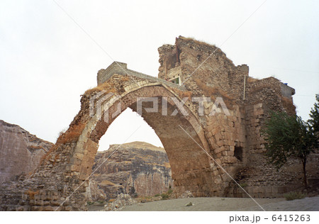 トルコ　アナトリア地方　ハサンケイフの古代都市遺跡 6415263