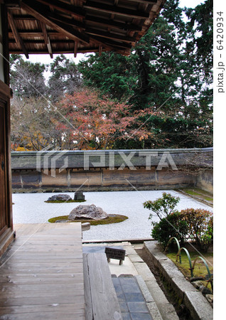 冬枯れの石庭 龍安寺 6420934