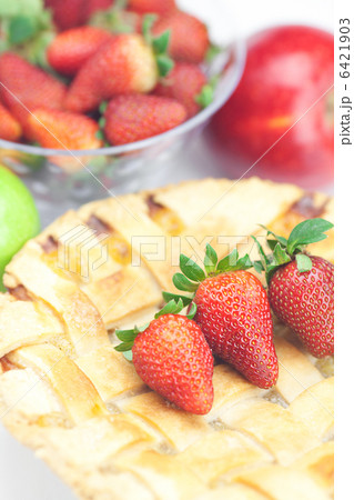 apple pie, apples and strawberries isolated on white apple pie, apples and strawberries isolated on white 6421903