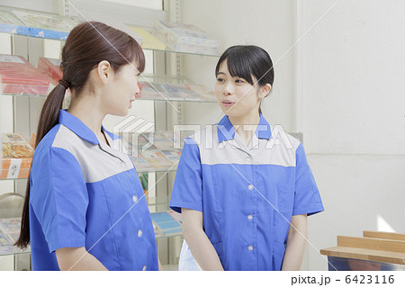 コンビニ店員 6423116