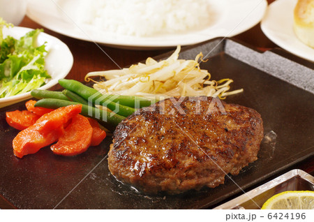 ハンバーグ 6424196