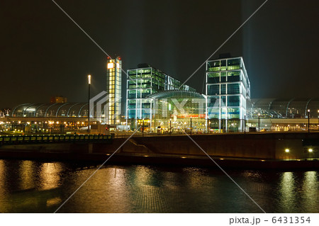 Railway station in Berlin 6431354