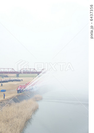 一斉放水 出初式 消防団 一斉放水 出初式 消防団 6437356