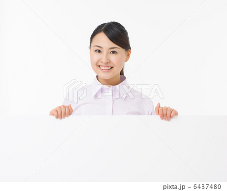 働く女性 働く女性 6437480