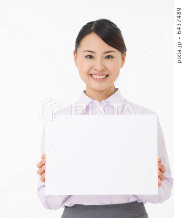 働く女性 働く女性 6437489