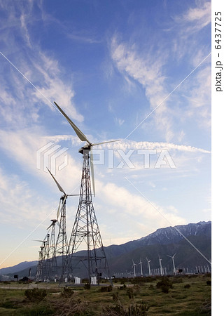 Old Wind Turbines 6437725