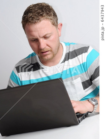 Man with notebook 6437943