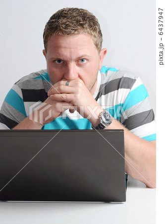 Man with notebook 6437947
