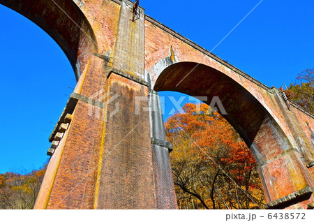 碓氷第三橋梁(めがね橋)(碓氷峠鉄道施設/群馬県安中市松井田町) 碓氷第三橋梁(めがね橋)(碓氷峠鉄道施設/群馬県安中市松井田町) 6438572