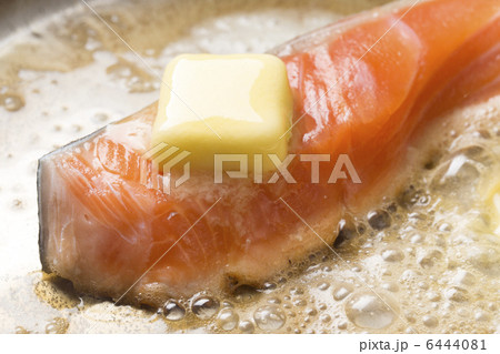 鮭のバター焼き 鮭のバター焼き 6444081