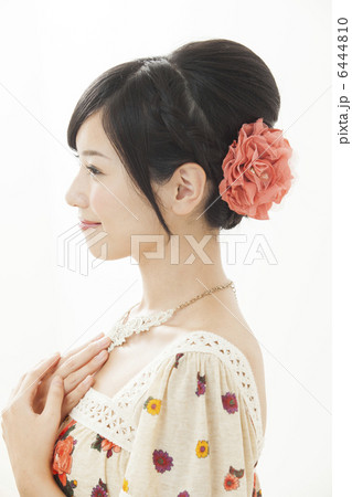 若い女性のポートレイト 若い女性のポートレイト 6444810