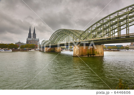 Cologne Cathedral and Hohenzollern Bridge, Germany Cologne Cathedral and Hohenzollern Bridge, Germany 6446606