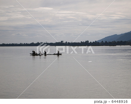 ラオス チャンパーサック メコン川の風景 ラオス チャンパーサック メコン川の風景 6448916