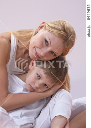 Portrait of happy mother and son 6449636
