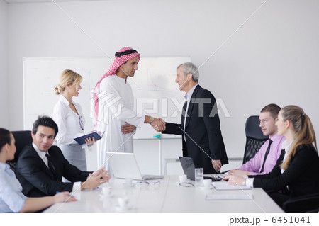 Arabic business man at meeting 6451041