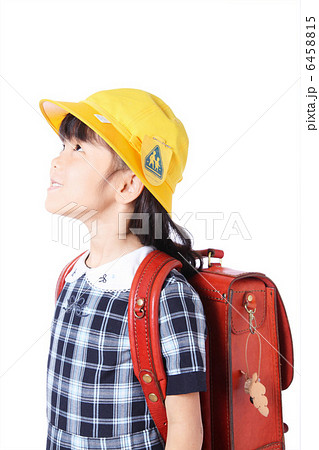 ランドセルの女の子 6458815