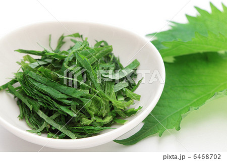 刻んだ青紫蘇 6468702