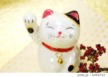 年賀状素材・招き猫アップ・和紙バック横位置ハガキ対応比 6469742