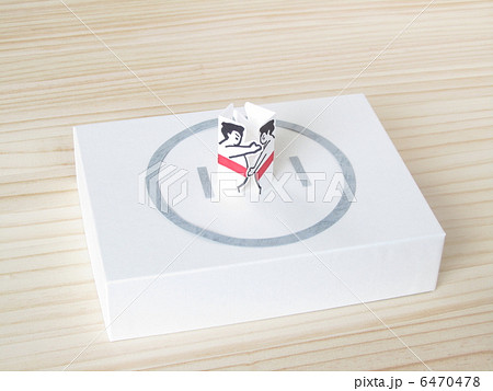 紙相撲 トントン相撲 昔ながらの伝承遊び の写真素材