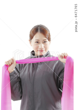 ダイエットバンドと若い女性 ダイエットバンドと若い女性 6471765