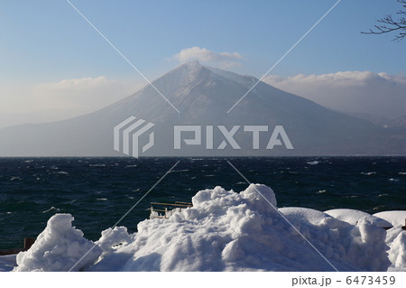 冬の支笏湖 6473459