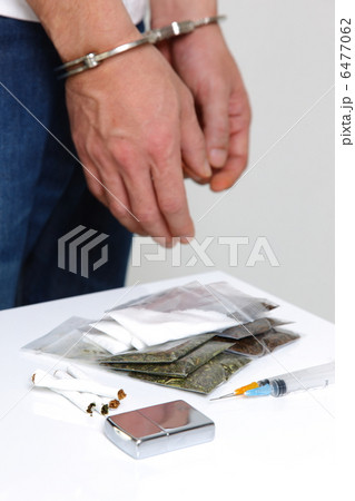 逮捕されたドラッグディーラー 6477062