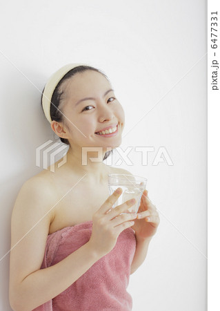 お風呂上がり お風呂上がり 6477331