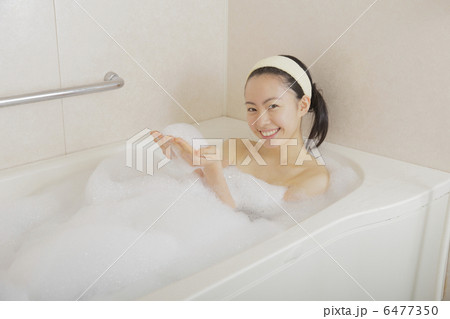 入浴 6477350