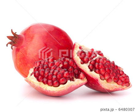 Ripe pomegranate fruit 6480307