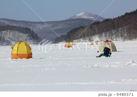 姫神山と岩洞湖のワカサギ釣り 6480371