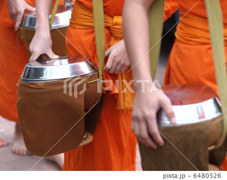 世界遺産 ラオス ルアンパバーンの托鉢 世界遺産 ラオス ルアンパバーンの托鉢 6480526