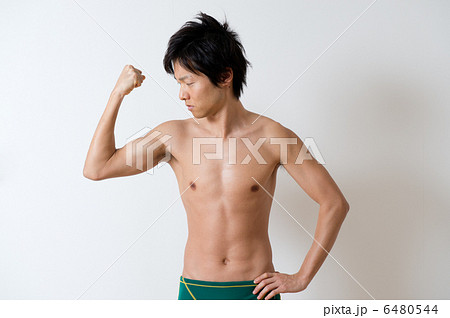 筋肉質な日本人男性の写真素材