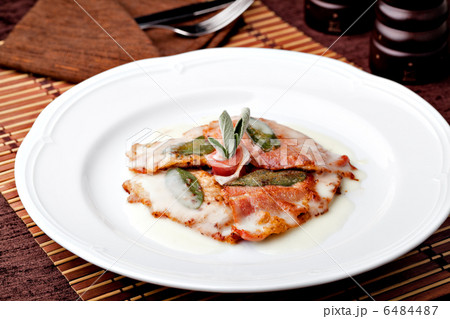 saltimbocca (Salt im bocca) 6484487