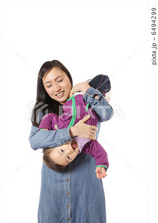 赤ちゃんとお母さん 6494299