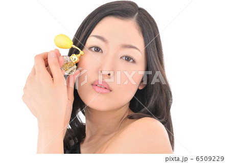 若い女性 若い女性 6509229